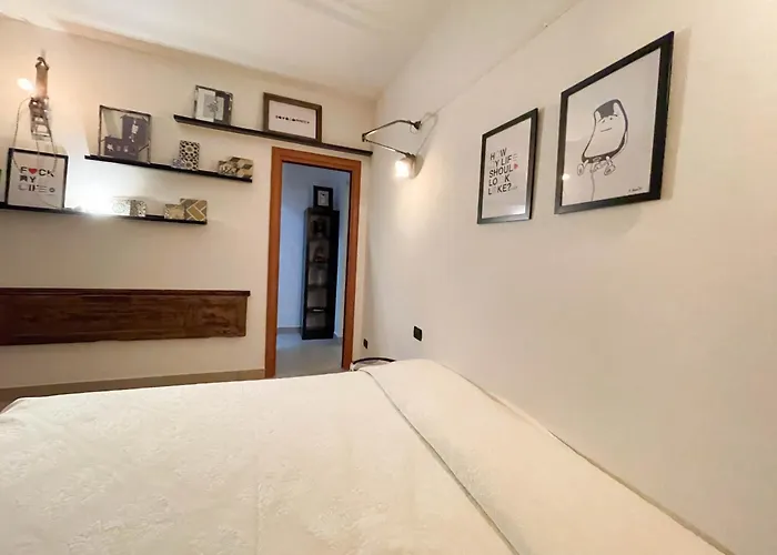 Incortedafabio Design Flat With Bikes